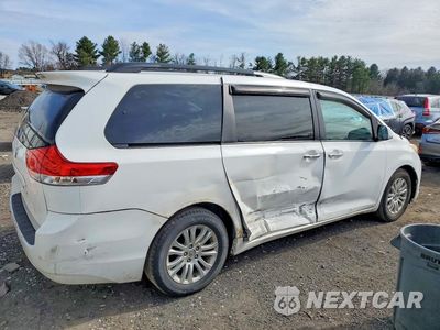 Trzecie zdjęcie samochodu z tyłu: 2014 TOYOTA SIENNA XLE 8-PASSENGER VIN:5TDYK3DC3ES494524 - miniatura