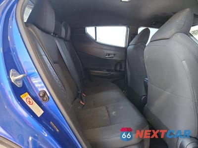 Zdjęcie 11 z 13 samochodu: 2018 TOYOTA C-HR XLE PREMIUM VIN:NMTKHMBXXJR049075 - miniatura