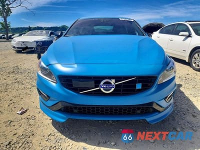 Piąte zdjęcie samochodu w środku: 2015 VOLVO V60 POLESTAR VIN:YV1A92SW5F1243274 - miniatura