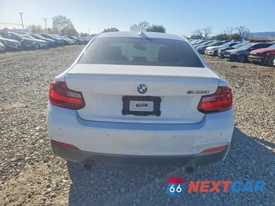 Zdjęcie 6 z 11 samochodu: 2016 BMW M235I VIN:WBA1J7C52GV359586 - miniatura