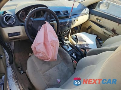 Zdjęcie 8 z 13 samochodu: 2008 MAZDA 3 I VIN:JM1BK12F681820888 - miniatura