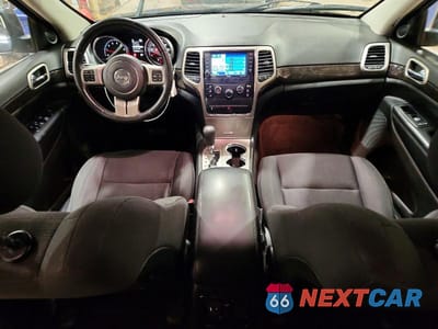 Zdjęcie 8 z 11 samochodu: 2012 JEEP GRAND CHEROKEE LAREDO VIN:1C4RJFAG3CC175817 - miniatura