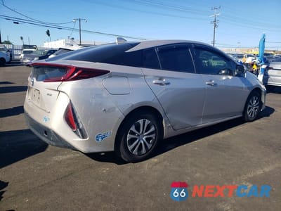 Trzecie zdjęcie samochodu z tyłu: 2021 TOYOTA PRIUS PRIME XLE VIN:JTDKAMFP8M3183816 - miniatura