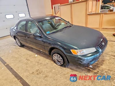 Czwarte zdjęcie samochodu z boku: 1997 TOYOTA CAMRY LE VIN:JT2BG22K7V0013696 - miniatura