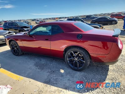 Drugie zdjęcie samochodu z przodu: 2020 DODGE CHALLENGER SXT VIN:2C3CDZAG3LH113236 - miniatura