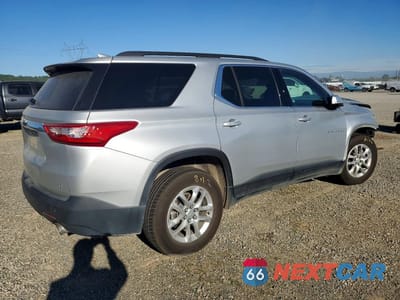 Trzecie zdjęcie samochodu z tyłu: 2020 CHEVROLET TRAVERSE LT VIN:1GNERGKW2LJ299485 - miniatura