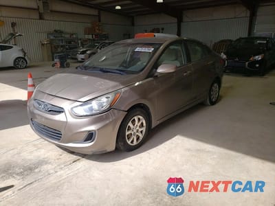 2014 HYUNDAI ACCENT GLS KMHCT4AE2EU719655 - główne zdjęcie licytacji z USA - miniatura