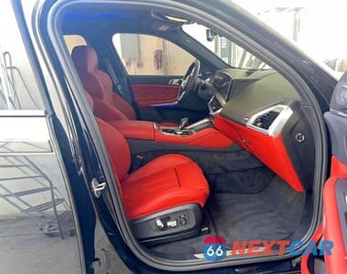 Piąte zdjęcie samochodu w środku: 2026 BMW XM LABEL VIN:5YM33CS02T9283592 - miniatura