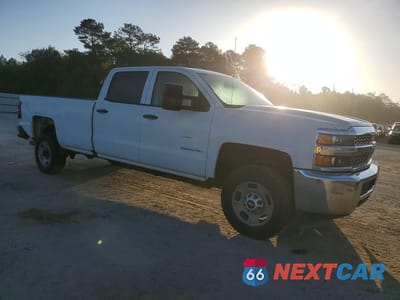 Czwarte zdjęcie samochodu z boku: 2019 CHEVROLET SILVERADO C2500 HEAVY DUTY VIN:1GC1CREG7KF107200 - miniatura