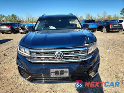 Piąte zdjęcie samochodu w środku: 2021 VOLKSWAGEN ATLAS VIN:1V2RR2CA2MC542040 - miniatura