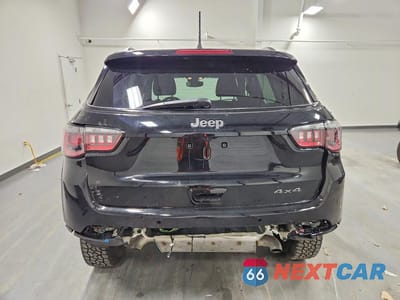Zdjęcie 6 z 14 samochodu: 2025 JEEP COMPASS TRAILHAWK VIN:3C4NJDDN0ST621728 - miniatura