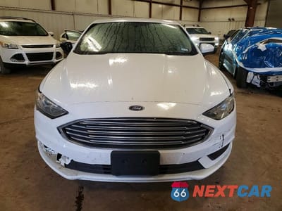 Piąte zdjęcie samochodu w środku: 2018 FORD FUSION SE HYBRID VIN:3FA6P0LU9JR269030 - miniatura