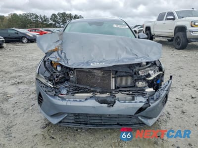 Piąte zdjęcie samochodu w środku: 2023 KIA K5 LXS VIN:5XXG14J27PG196336 - miniatura