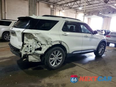 Trzecie zdjęcie samochodu z tyłu: 2020 FORD EXPLORER XLT VIN:1FMSK8DH9LGA42921 - miniatura