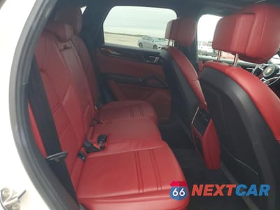 Zdjęcie 11 z 13 samochodu: 2020 PORSCHE CAYENNE VIN:WP1AA2AY2LDA02958 - miniatura