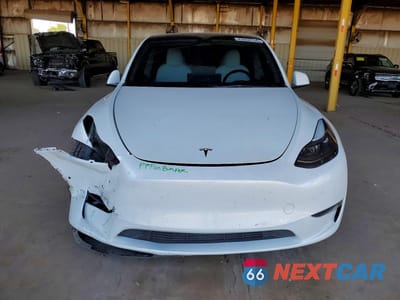 Piąte zdjęcie samochodu w środku: 2022 TESLA MODEL Y VIN:7SAYGDEF1NF494450 - miniatura