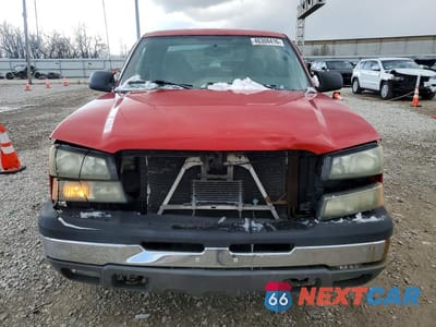 Piąte zdjęcie samochodu w środku: 2004 CHEVROLET SILVERADO K1500 VIN:1GCEK19T34E201970 - miniatura