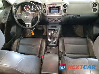 Zdjęcie 8 z 13 samochodu: 2016 VOLKSWAGEN TIGUAN S VIN:WVGBV7AX8GW548717 - miniatura