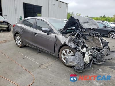 Czwarte zdjęcie samochodu z boku: 2018 MAZDA 3 SPORT VIN:3MZBN1U7XJM179523 - miniatura