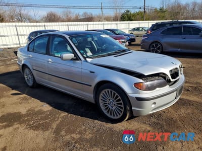Czwarte zdjęcie samochodu z boku: 2002 BMW 325 XI VIN:WBAEU33452PF57233 - miniatura