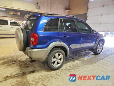 Trzecie zdjęcie samochodu z tyłu: 2004 TOYOTA RAV4 BASE VIN:JTEGD20V240015675 - miniatura
