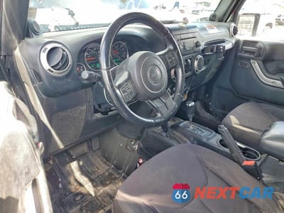 Zdjęcie 8 z 11 samochodu: 2013 JEEP WRANGLER UNLIMITED SPORT VIN:1C4BJWDG1DL514637 - miniatura