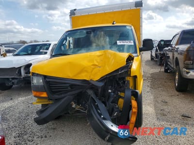 Piąte zdjęcie samochodu w środku: 2024 GMC SAVANA BOX TRUCK VIN:1GD07RFP7R1116920 - miniatura