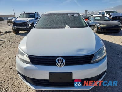 Piąte zdjęcie samochodu w środku: 2014 VOLKSWAGEN JETTA SE VIN:3VWD07AJ5EM412269 - miniatura