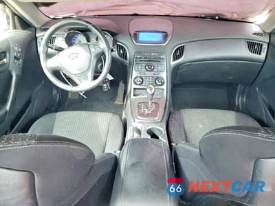 Zdjęcie 8 z 12 samochodu: 2012 HYUNDAI GENESIS COUPE 2.0T VIN:KMHHT6KD3CU068878 - miniatura