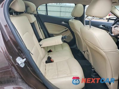 Zdjęcie 11 z 13 samochodu: 2015 MERCEDES-BENZ GLA 250 VIN:WDCTG4EB3FJ160123 - miniatura