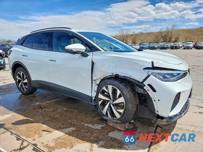 Czwarte zdjęcie samochodu z boku: 2024 VOLKSWAGEN ID.4 VIN:1V2BMPE82RC017770 - miniatura