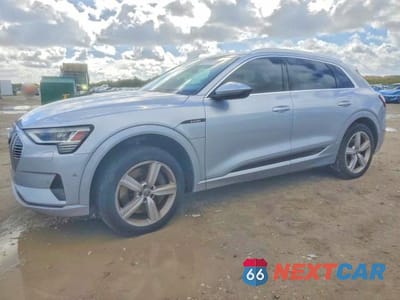 2019 AUDI E-TRON PREMIUM PLUS WA1LABGE7KB020898 - główne zdjęcie licytacji z USA - miniatura