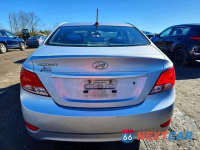 Zdjęcie 6 z 11 samochodu: 2016 HYUNDAI ACCENT SE VIN:KMHCT4AE6GU038398 - miniatura