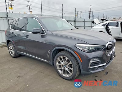 Czwarte zdjęcie samochodu z boku: 2020 BMW X5 SDRIVE 40I VIN:5UXCR4C01L9B54322 - miniatura