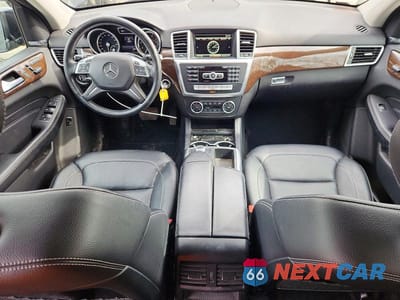 Zdjęcie 8 z 13 samochodu: 2015 MERCEDES-BENZ ML 350 4MATIC VIN:4JGDA5HB6FA591984 - miniatura