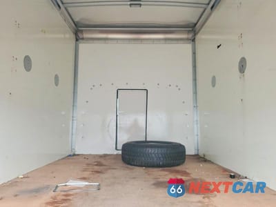 Zdjęcie 10 z 13 samochodu: 2022 CHEVROLET EXPRESS BOX TRUCK VIN:1GB0GRF78N1290918 - miniatura