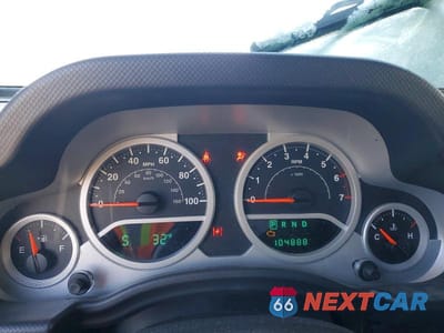 Zdjęcie 9 z 12 samochodu: 2010 JEEP WRANGLER SPORT VIN:1J4AA2D11AL203487 - miniatura