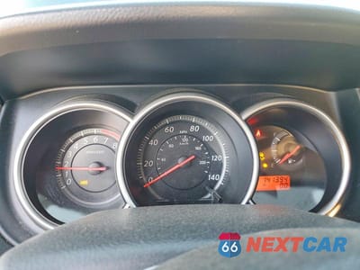 Zdjęcie 9 z 13 samochodu: 2012 NISSAN VERSA 1.8 S VIN:3N1BC1CP0CK202092 - miniatura
