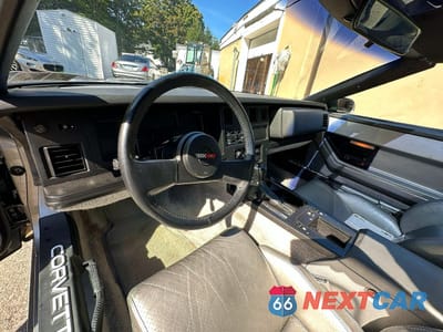 Zdjęcie 9 z 15 samochodu: 1984 CHEVROLET CORVETTE VIN:1G1AY0780E5147284 - miniatura