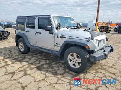 Czwarte zdjęcie samochodu z boku: 2008 JEEP WRANGLER UNLIMITED X VIN:1J4GA39158L594291 - miniatura