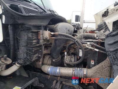 Zdjęcie 7 z 10 samochodu: 2012 FREIGHTLINER CASCADIA SEMI TRUCK VIN:1FUBGADV7CLBJ9856 - miniatura