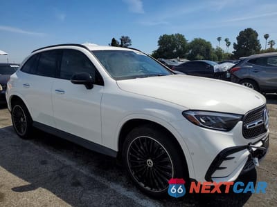 Czwarte zdjęcie samochodu z boku: 2026 MERCEDES-BENZ GLC 300 VIN:W1NKM4GB8TU109369 - miniatura