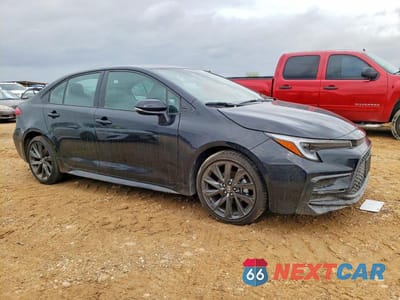 Czwarte zdjęcie samochodu z boku: 2025 TOYOTA COROLLA SE VIN:5YFS4MCE5SP241914 - miniatura