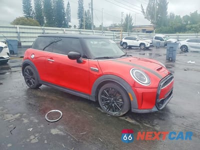 Czwarte zdjęcie samochodu z boku: 2022 MINI COOPER S VIN:WMW53DH08N2P80119 - miniatura
