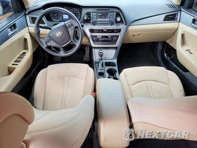 Zdjęcie 8 z 12 samochodu: 2017 HYUNDAI SONATA BASE VIN:5NPE24AF0HH568337 - miniatura