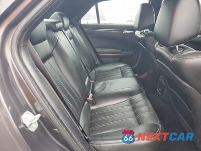 Zdjęcie 10 z 12 samochodu: 2019 CHRYSLER 300 S VIN:2C3CCABGXKH635105 - miniatura
