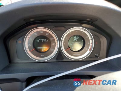 Zdjęcie 9 z 11 samochodu: 2013 VOLVO S60 T5 VIN:YV1612FS4D1231747 - miniatura