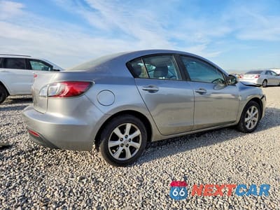 Trzecie zdjęcie samochodu z tyłu: 2011 MAZDA 3 I VIN:JM1BL1VF8B1402512 - miniatura