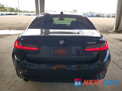 Zdjęcie 6 z 12 samochodu: 2024 BMW 330I VIN:3MW69FF07R8E46592 - miniatura