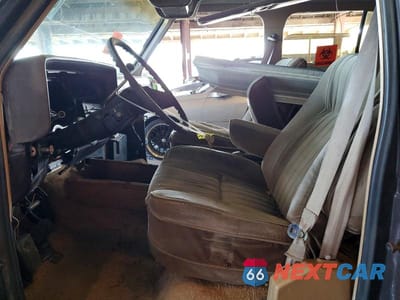 Zdjęcie 7 z 13 samochodu: 1987 CHEVROLET SUBURBAN R20 VIN:1GCGR26N8HF133214 - miniatura